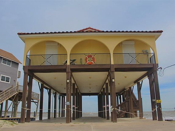 2nd image of 13202 Gulf Beach Drive