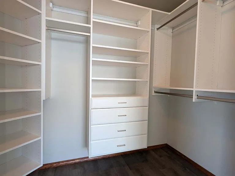4610 Seville Dr — Photo 21