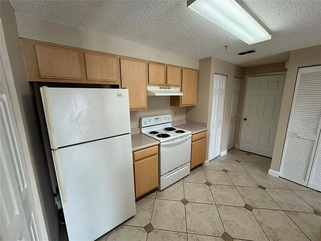 10831 Windsor Walk Dr — Photo 4