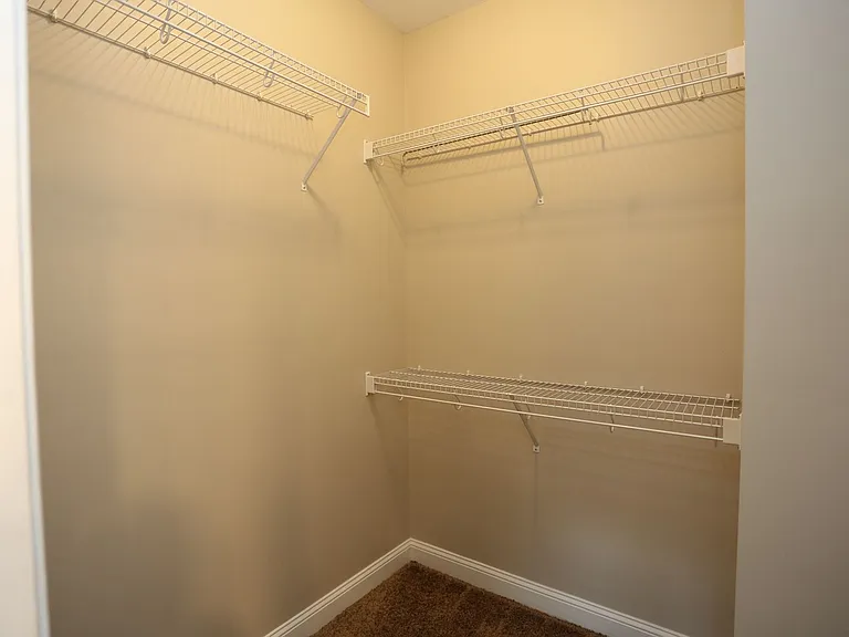 219 Lake View Dr — Photo 15