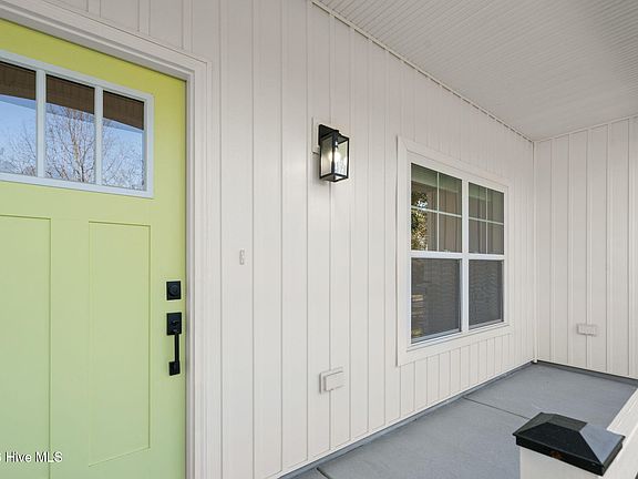 4th image of 3150 River Hills Drive SW
