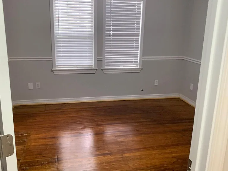 165 S Jackson St — Photo 10