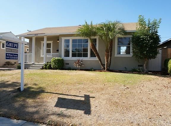3rd image of 4809 Carfax Ave