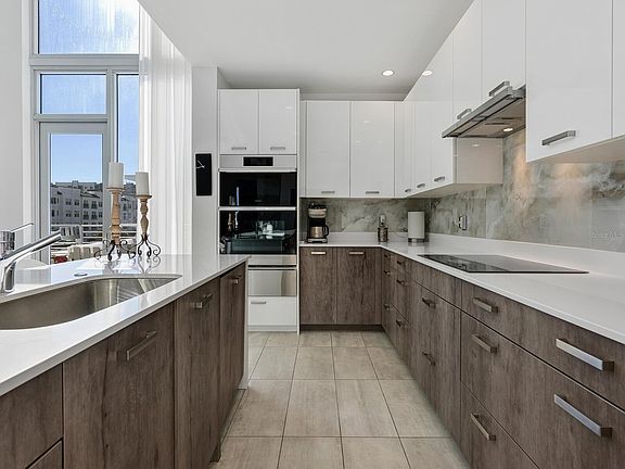 3rd image of 1350 5th St Unit 303