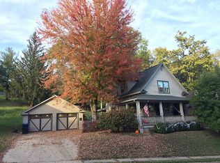 2622 Broadway St, Dubuque, IA 52001