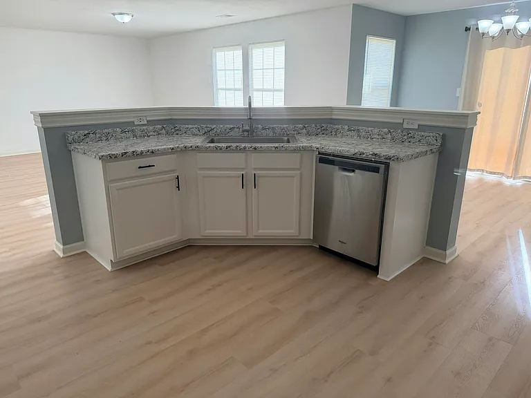 2500 First Hill Cir SW — Photo 4