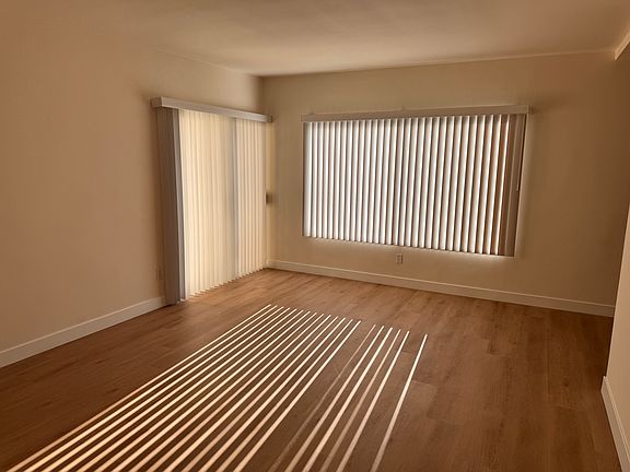 4th image of 511 Montana Ave APT 8