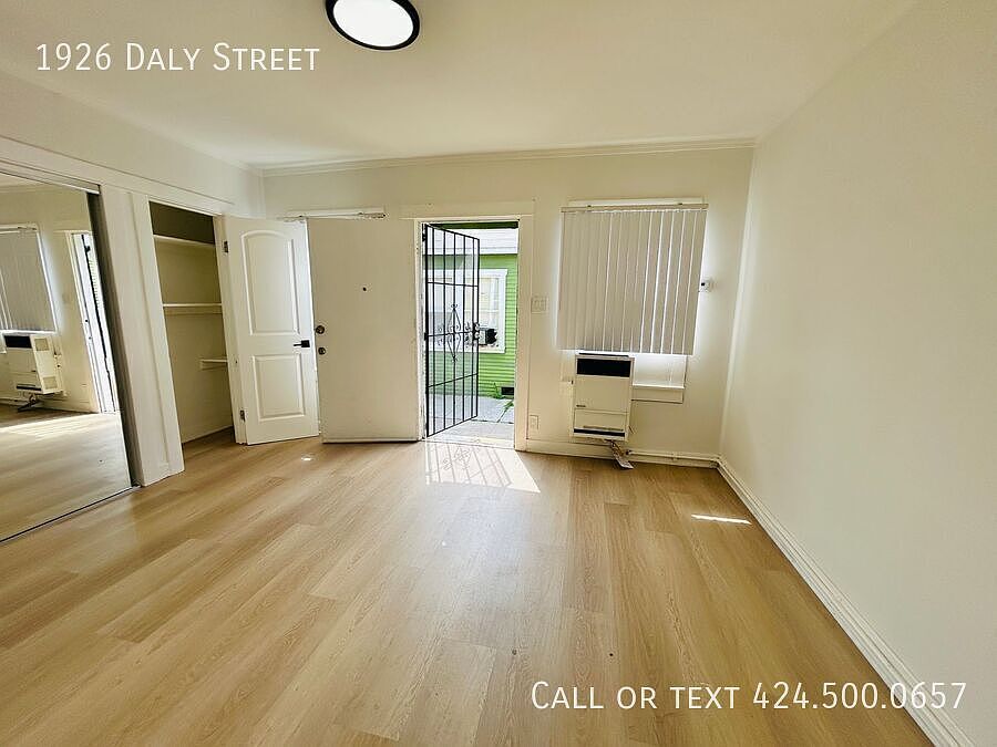 1st image of 1926 Daly St