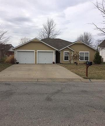 2nd image of 816 Meadowood Dr