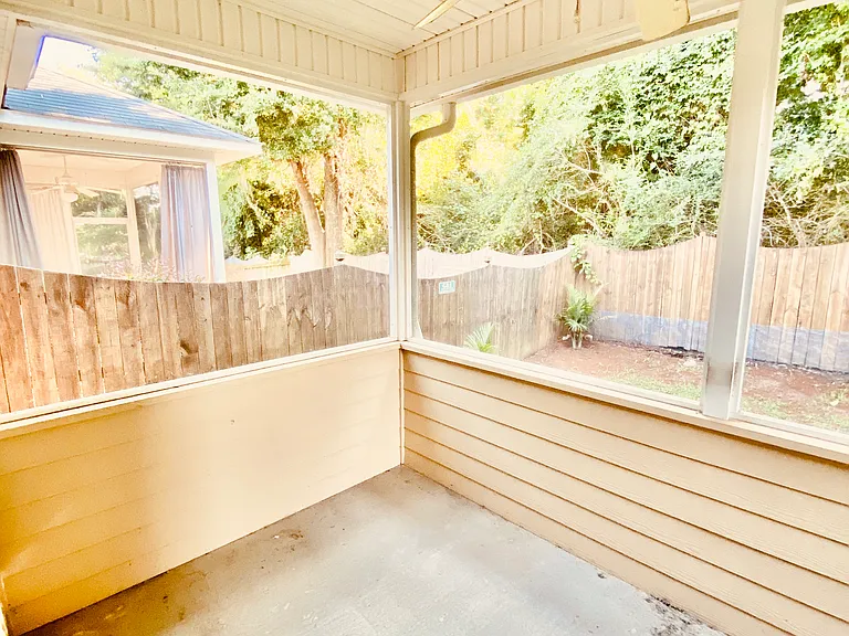 2886 Hampton Meadow Dr — Photo 23