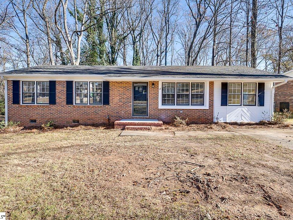 1st image of 111 Oak Park Dr