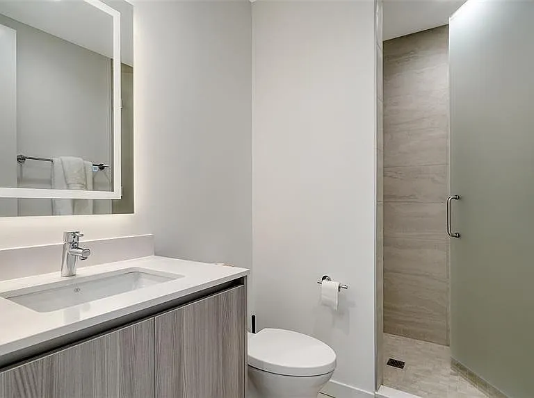 301 Quay Commons Dr #704 — Photo 21