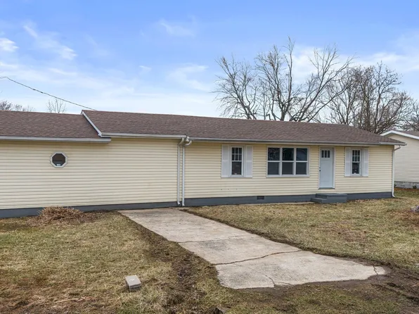 304 S Lawnview Dr, Austin, IN 47102