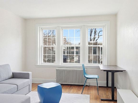 5th image of 90 Kilsyth Rd APT 32
