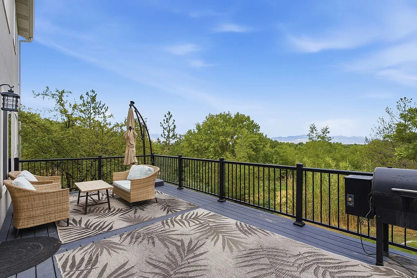 6 bed, 3.5 bath, 3720 sqft, $5,000 — Photo 4