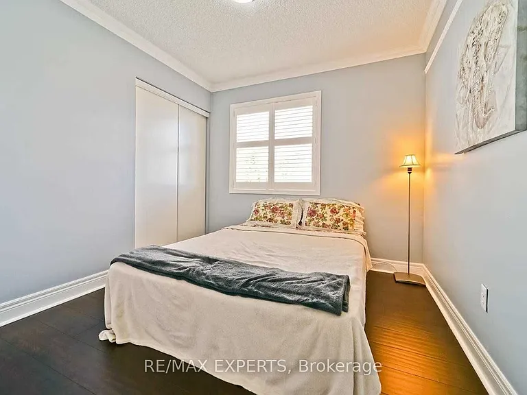 357 Brisdale Dr — Photo 17