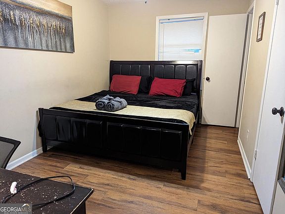 5th image of 3755 Cedar Hurst Way