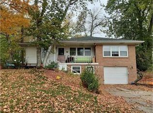 2453 Radford Rd, Dubuque, IA 52002