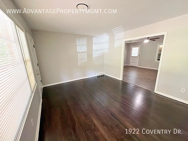 1922 Coventry Dr — Photo 19