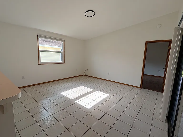 517 Bearded Oaks Cir — Photo 18