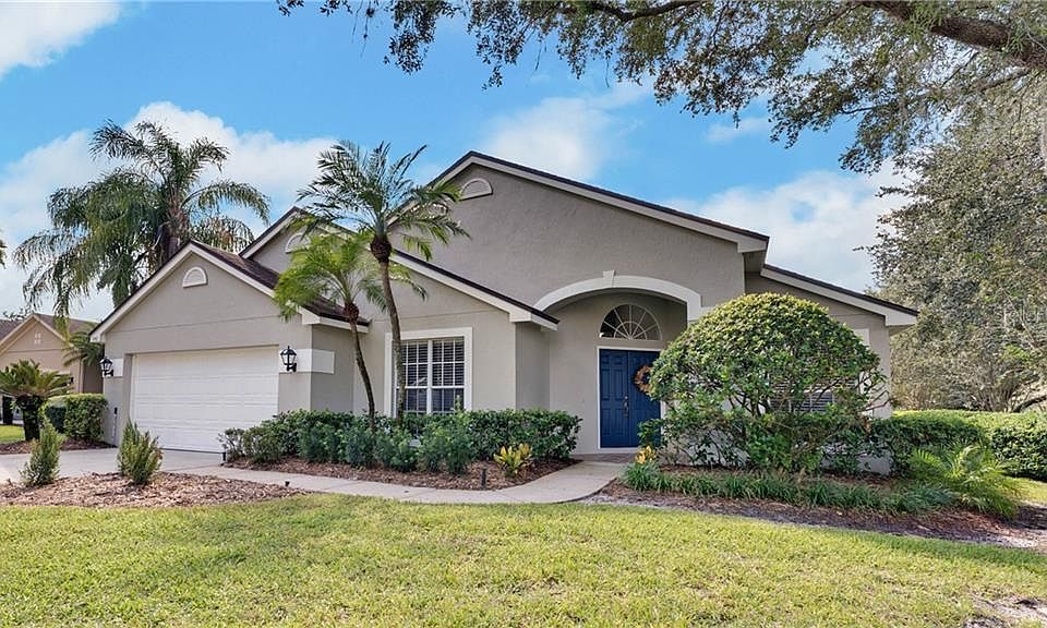 1st image of 540 Lakeworth Cir