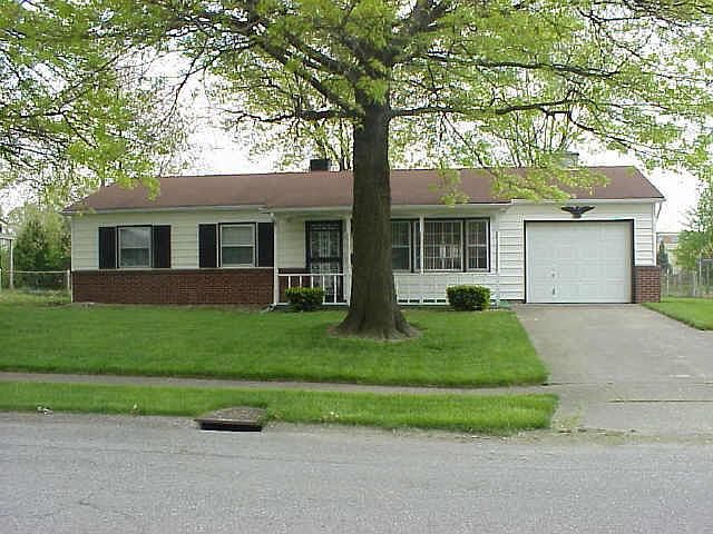 1st image of 7901 Renfrew Dr