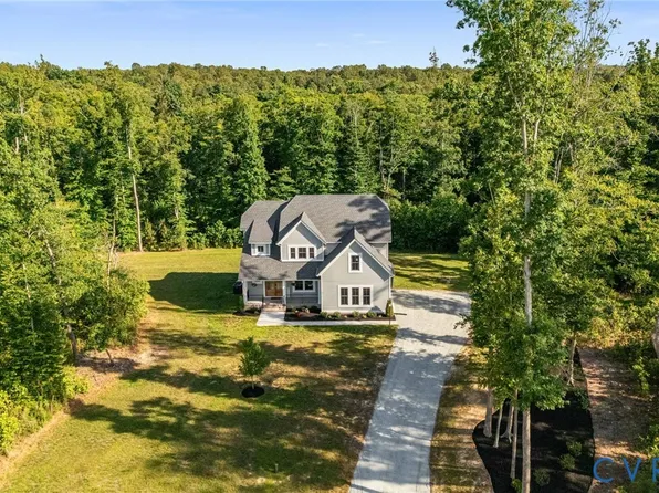 8321 Roden Dr, Mechanicsville, VA 23111