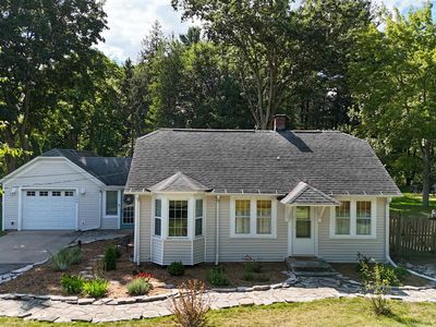 1990 S Poseyville Rd, Midland, MI, 48640