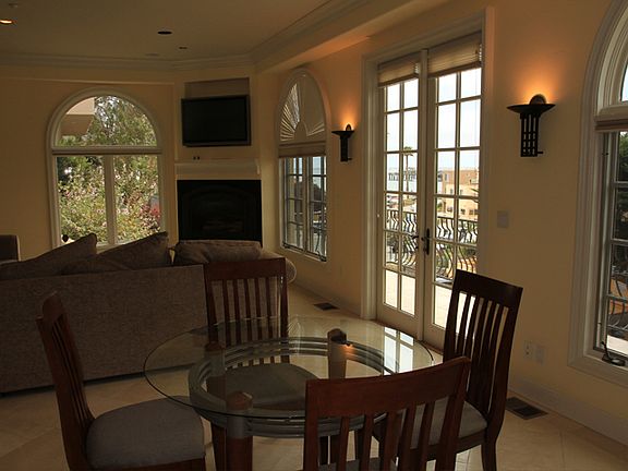 5th image of 208 El Camino Medio St