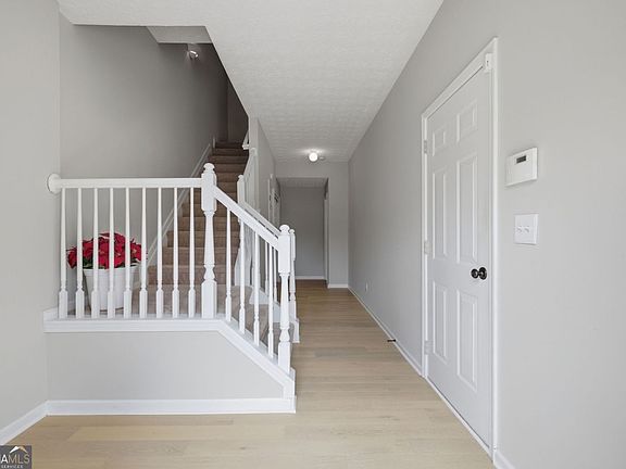 2nd image of 3518 Lantern View Ln