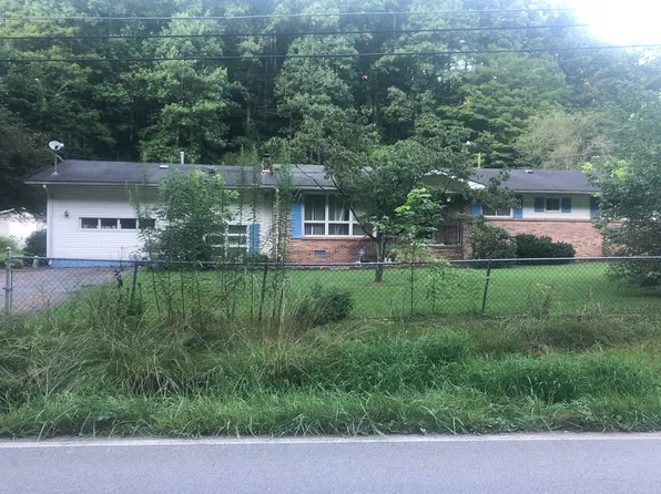 2588 Meathouse Rd, Kimper, KY 41539