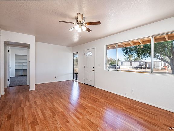 3rd image of 4000 E John L Avenue