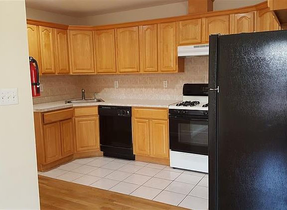 5th image of 609 W Side Ave #2