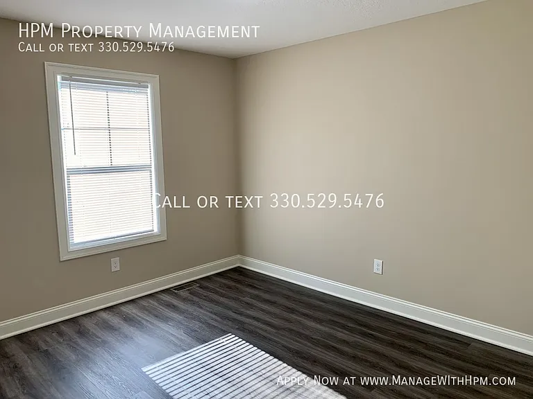 2469 Delaware Ave SW — Photo 11