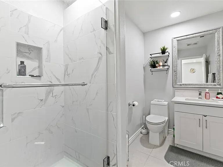 15881 Madelyn Ct — Photo 20