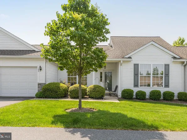 190 E Hunting Horn Ln, Glen Mills, PA 19342