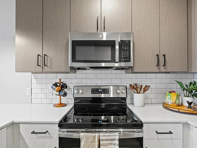 LOCAL- Kitchen