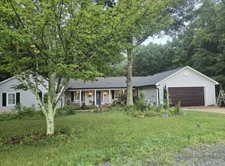 205 Dornoch Dr, Matthews, NC 28104