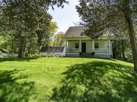 3rd image of 46 W Dorsey Ln