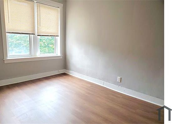 1st image of 6730 S Clyde Ave APT 3