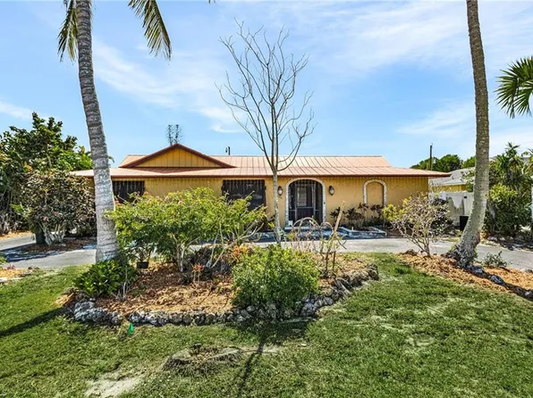 620 94th AVE N, NAPLES, FL 34108