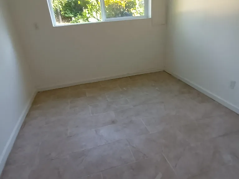 216 S 173rd Pl — Photo 12