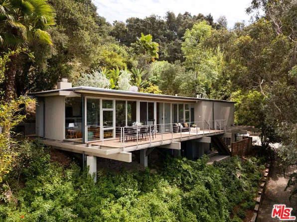 3640 Multiview Dr, Los Angeles, CA 90068