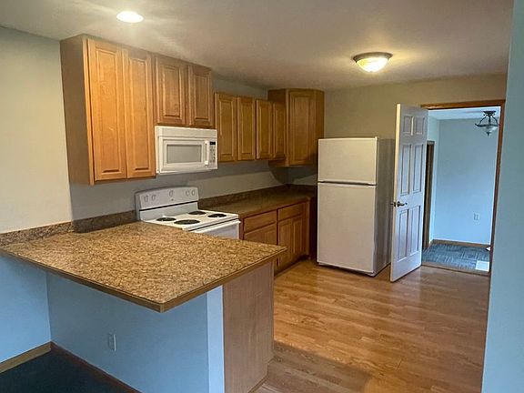 3rd image of 2043 Beach Dr