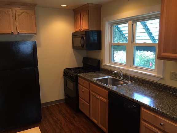 new kitchen w DW