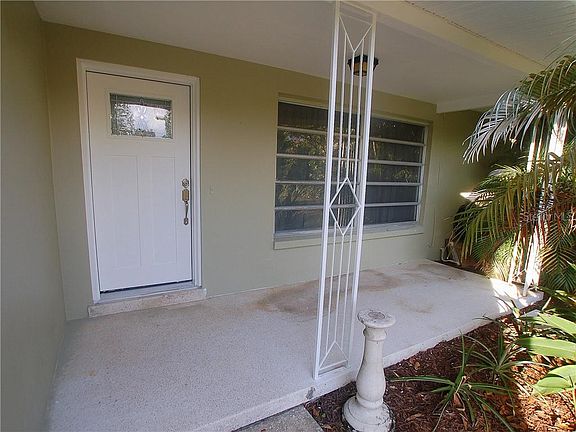 2nd image of 2214 Terrace Dr N