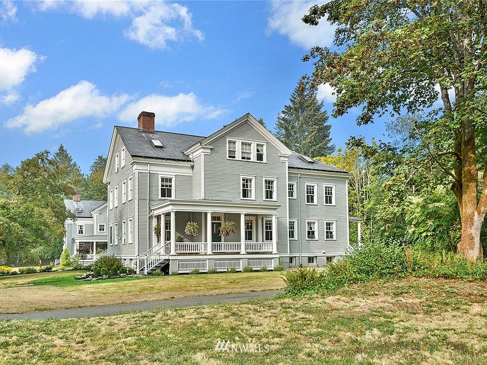 1st image of 2099 Victorian Lane NE #B