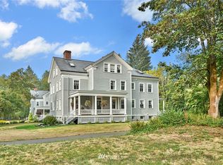 2099 Victorian Ln NE #B, Bainbridge Island, WA 98110