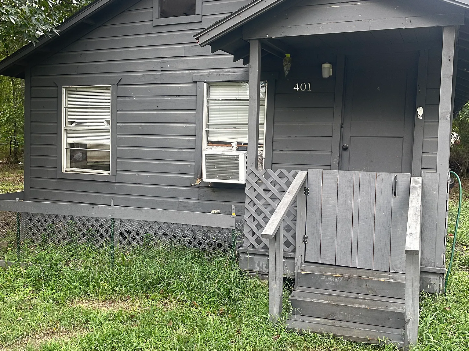 3 bed, 800 sqft, $925 — Photo 1