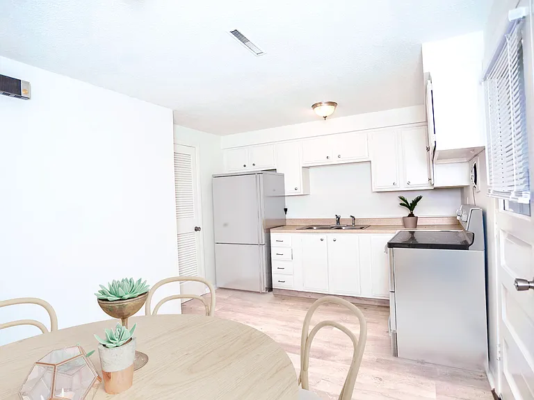 604 S Perry St #604 — Photo 6